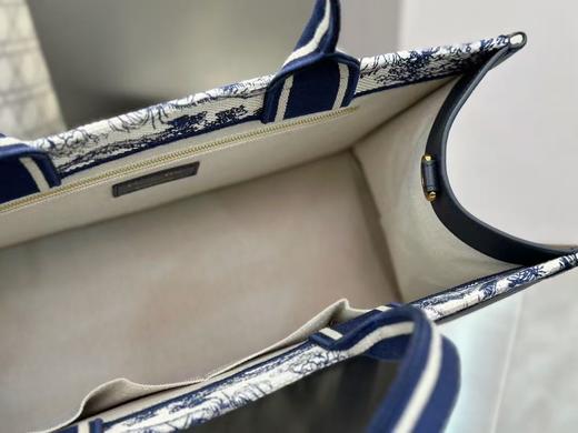 迪奥  Book Tote 新款配皮托特 蓝老虎 动物园 小/中号（LZ） 商品图6