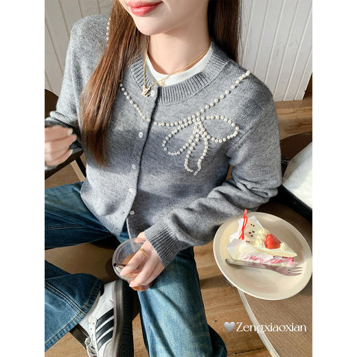 <曾小咸推荐>现货秒杀 ！微信超特价！韩系设计感针织开衫 日常209.99 立减120 秒杀89.99！！ 商品图1