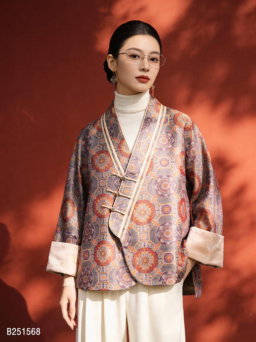 B251568外套 商品图0