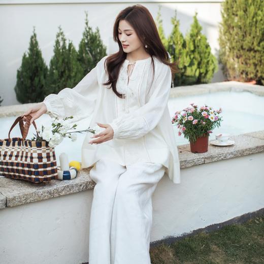 【林栖设计小店】手工钩花|丝棉绡浅杏色钉珠优雅气质2026春新款宽松衬衣1961118 商品图1