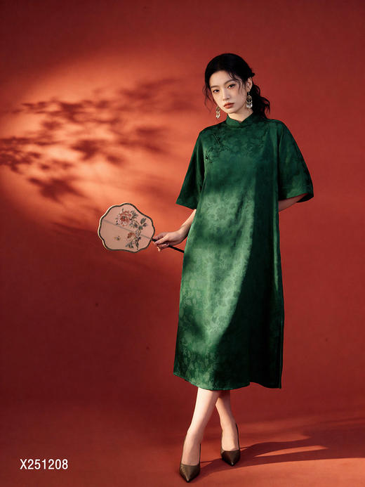 X251208连衣裙 商品图1