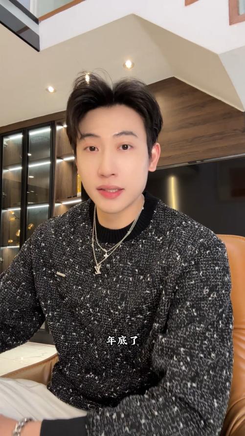 9555SDSA男士秋冬新款痞帅男装时尚复古拼接格子圆领卫衣百搭宽松上衣 商品图0