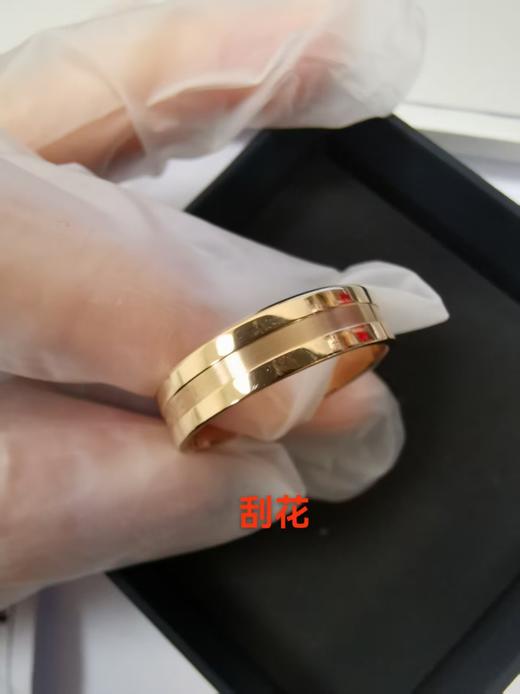 7315030016802丹尼尔惠灵顿DANIEL WELLINGTON |DW 鎏金曜目亮光磨砂双质感单戒指男女情侣指环 64*1 商品图3