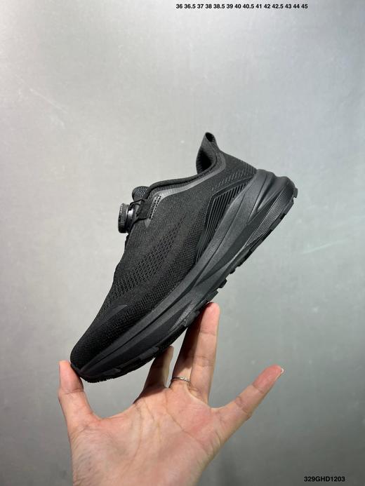 点此购买 迪桑特旋钮系列男女款LAVITATE WIRE 3.0缓震回弹运动鞋 98 340118 商品图3