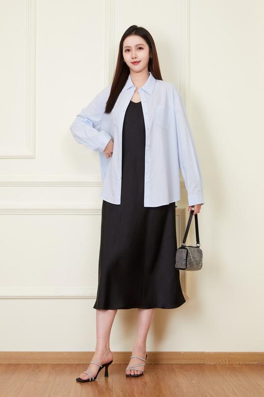 Le Malene 气质防晒衫垂坠缎面吊带裙套装 22033 商品图3