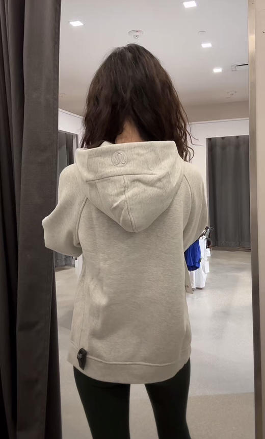 原价¥1200，特价¥599直邮到手！Lululemon Scuba 宽松版卫衣， 前短后长不挑！ 只有一个码，能穿到125斤 商品图8