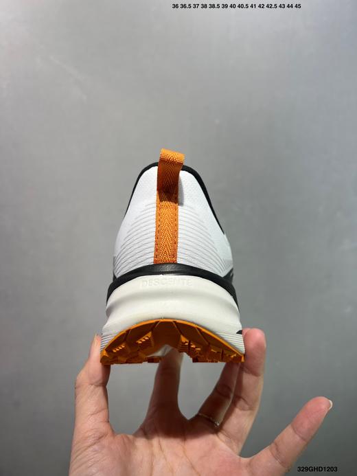 点此购买 迪桑特旋钮系列男女款LAVITATE WIRE 3.0缓震回弹运动鞋 98 340118 商品图11