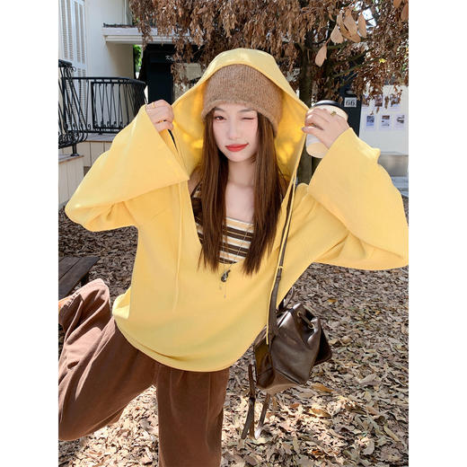 <曾小咸推荐>现货秒杀 ！微信超特价！韩系V领连帽针织衫 日常209.99 立减110 秒杀99.99！！条纹吊带背心 日常99.99 立减60 秒杀39.99！！ 商品图3