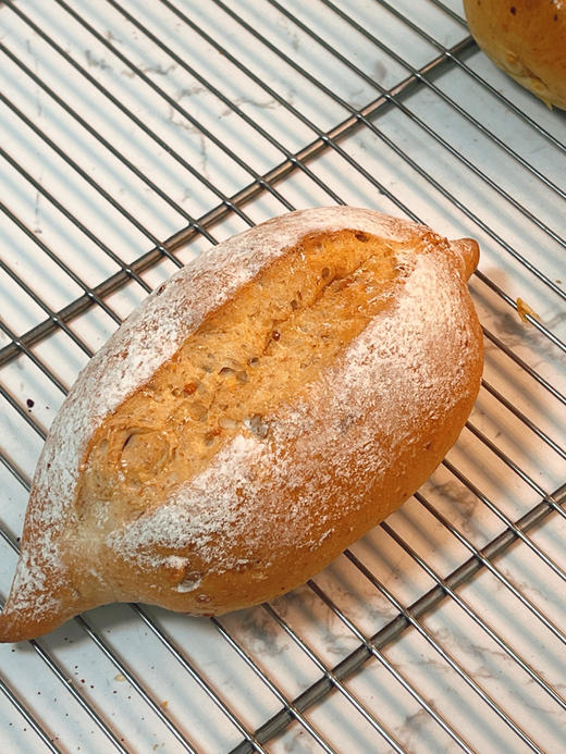 全麦坚果欧包 商品图1