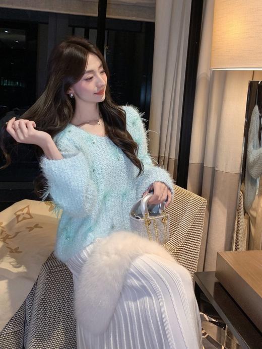 张心子【蓝色雪山】秋冬氛围感仙气马海毛毛衣 U2511117 商品图8