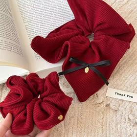 【新年氛围感担当】韩系红色大肠发圈女秋冬高级感小众气质发绳温柔扎马尾头绳发饰品。jc