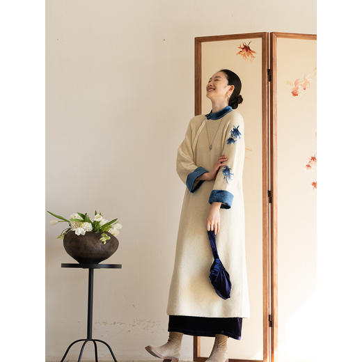牧衣游原创 手工刺绣羊毛牛绒混织毛织连衣裙古朴改良旗袍茶服 霁 商品图1