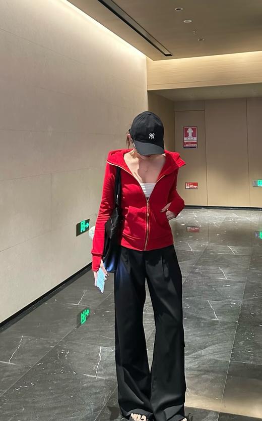 金标lulu磨毛棉连帽修身外套 商品图4