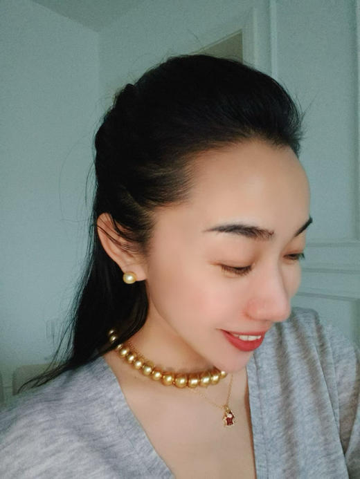 【新年优惠特价】招财金项链，椭圆，有酒窝，珠光非常棒，链长约43cm 商品图1