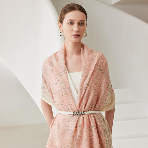 【纯山羊绒‘戒指绒’围巾】顶奢戒指绒！2米大规格 羊毛6-8倍保暖 暖、轻、薄、软 四季可戴、工厂直供（599元、再送礼盒礼袋） 商品图9