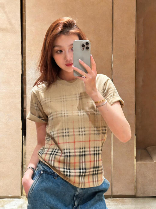 只可换码！不可退！巴宝莉  26Ss早春新款 渐变格子圆领短袖T恤（DQJ*MM） 商品图5