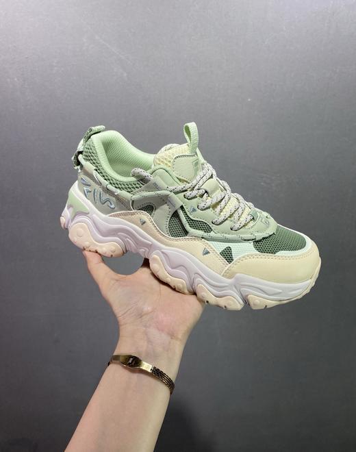 点此购买 斐乐猫爪5代男女款老爹鞋运动鞋 dx 340125 商品图3