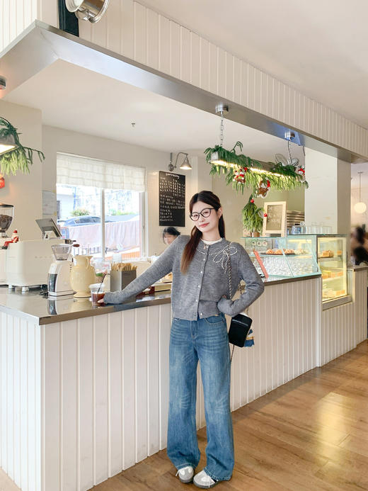 <曾小咸推荐>现货秒杀 ！微信超特价！韩系设计感针织开衫 日常209.99 立减120 秒杀89.99！！ 商品图5