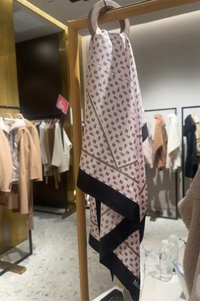 Max Mara 围巾女  4541156106-005 .