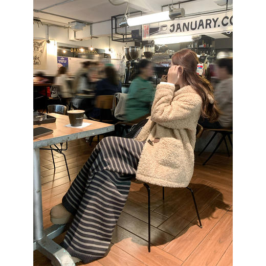 <曾小咸推荐>现货秒杀 ！微信超特价！韩系连帽羊羔绒外套日常320.99 立减190  秒杀139.99！！ 商品图2