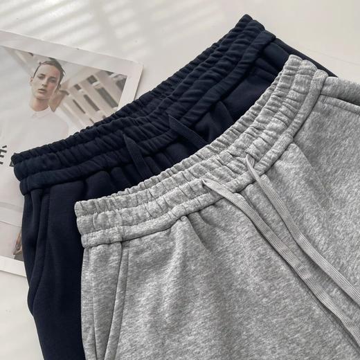 伊泺杉虎头刺绣加绒卫裤 | 2026年冬春「虎头刺绣」卫裤火了 商品图2
