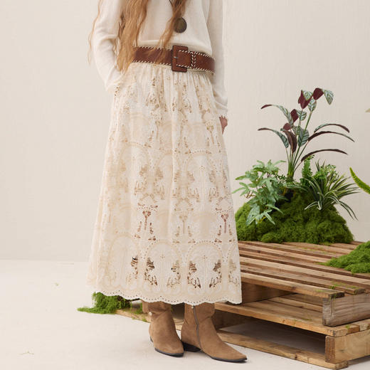 谜底刺绣半裙2026年春季新品宫廷感复古大裙摆中长裙女261MB0261 商品图1