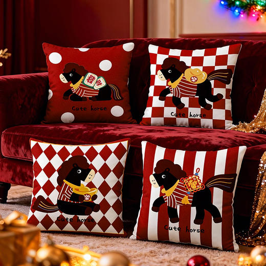 【超高级的双面马年抱枕】新年卡通可爱双面图案绒布抱枕套 生肖马年靠枕客厅 沙发软萌装饰枕玩偶 商品图0