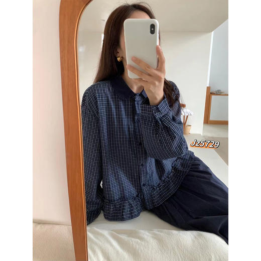 【复古时尚新款毛衣】减龄木耳边下摆格子衬衫 气质拼色翻领长袖开衫女  商品图0