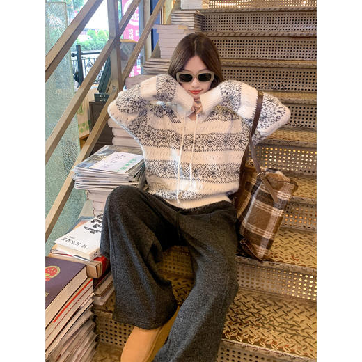 <曾小咸推荐>现货秒杀 ！微信超特价！韩系2色加绒阔腿休闲裤 日常209.99 立减120 秒杀89.99！！ 商品图1