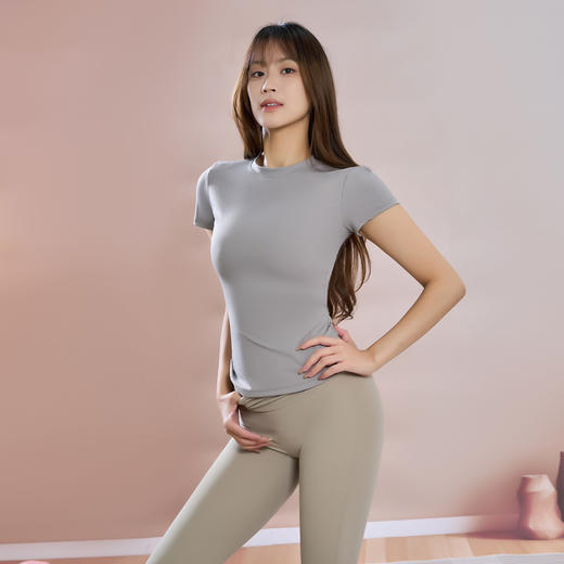 【限时秒】YOGACODE【火树银花系列】瑜伽服短袖裸感紧身显瘦健身服女户外训练运动t恤DWY116020 商品图4