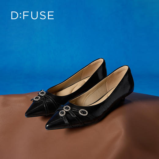 Dfuse迪芙斯2026春季新款尖头交叉带小钻扣轻朋克小猫跟单鞋女鞋DFE1111051 商品图4