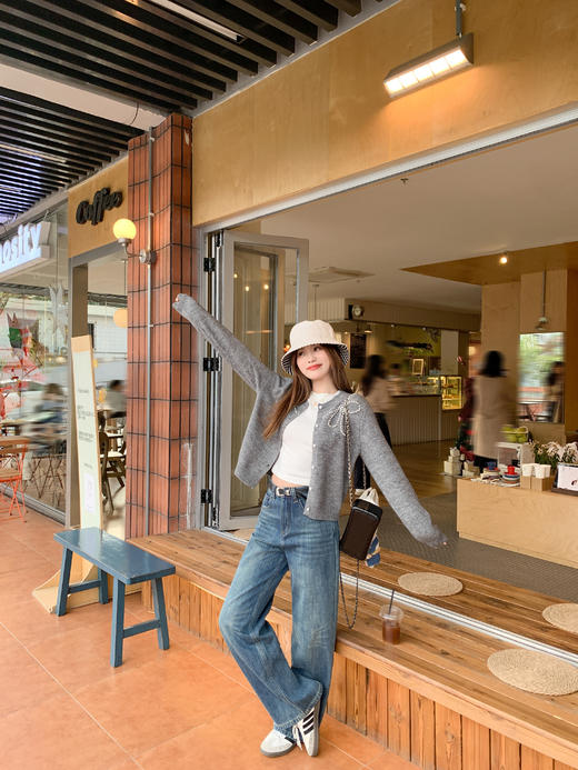 <曾小咸推荐>现货秒杀 ！微信超特价！韩系设计感针织开衫 日常209.99 立减120 秒杀89.99！！ 商品图11