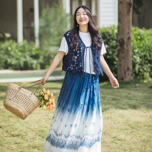 【林栖设计小店】（预售15天发货）手工钩花|植物染镂空肌理复古优雅2026春新款毛织马夹1961213 商品图3