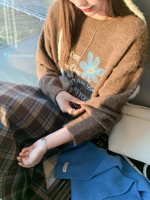 <曾小咸推荐>现货秒杀 ！微信超特价！韩系复古花朵毛衣 日常189.99 立减100 秒杀89.99！！ 商品图11