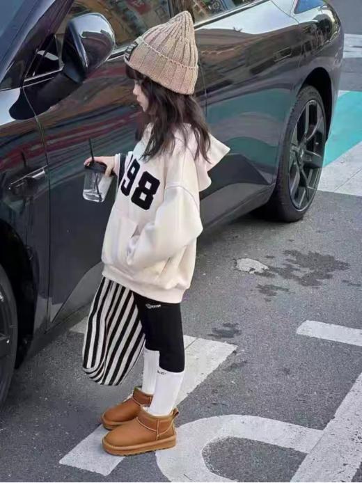 🥳【岁愿男女童加绒保暖潮酷百搭皮面雪地靴K23】加绒加厚内里，保暖舒适，不管是幼儿园宝宝还是小学生都能穿~💯品牌直发！ 商品图2