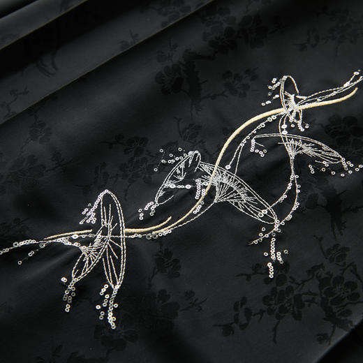 三彩【珠落纸影】2026春季新款新中式半身裙绣花改良马面裙长裙C 商品图3