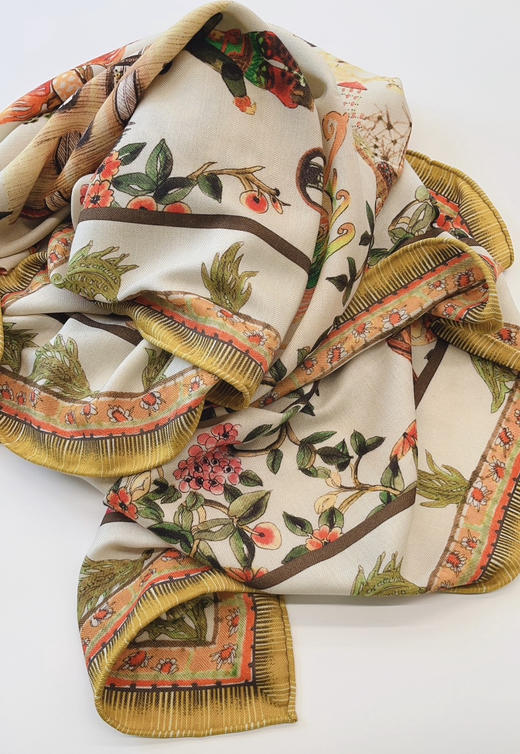 120-7 渠道货 独家一手 小禾 新年系列 马上封侯 真丝羊绒 140*140 大方巾 商品图11