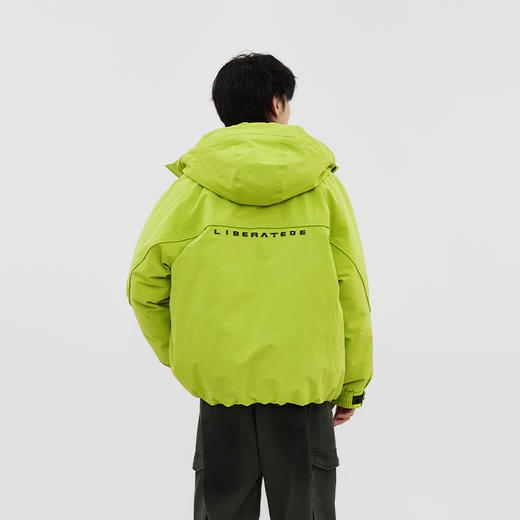 【新品上新】HX 冬季短款带帽羽绒服C100540006101 商品图3