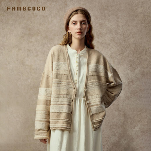 Famecoco范可儿宽松慵懒休闲针织开衫文艺提花V领毛衣外套FAC8DE003 商品图1