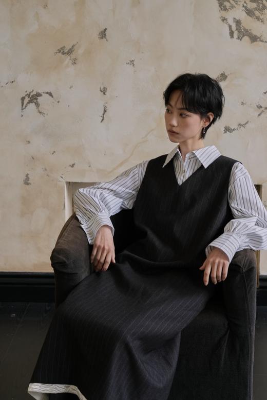 Kai & Kiera 经典条纹垂顺通勤V领气质连衣裙 22046 商品图12