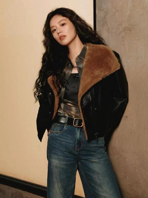 一店k 1oo%绵羊毛！90%鸭绒！一件不一样的羽绒服！又帅又暖的神仙外套！皮质软到炸！马思纯同款 宽松复古机车羊羔毛羽绒外套！ 商品图0