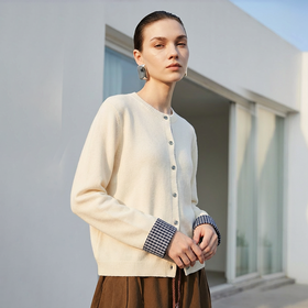 Famecoco范可儿100%绵羊毛开身毛衫格纹拼接短款针织衫FAD8DA108