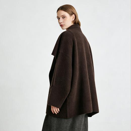 Famecoco范可儿设计感围巾领开衫软糯羊毛针织外套短款FAD8AB107 商品图2