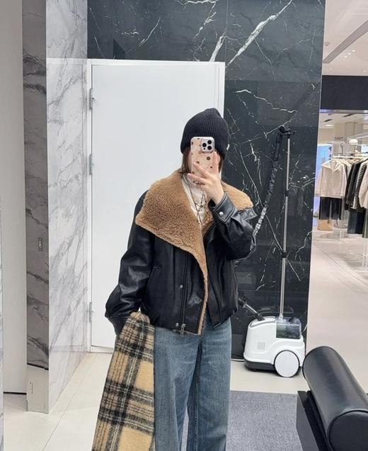 一店k 1oo%绵羊毛！90%鸭绒！一件不一样的羽绒服！又帅又暖的神仙外套！皮质软到炸！马思纯同款 宽松复古机车羊羔毛羽绒外套！ 商品图2