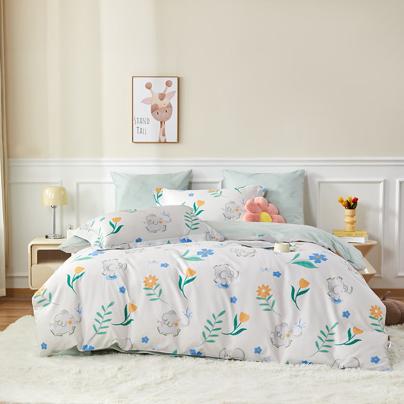 多喜爱卡通全棉印花三/四件套【新疆棉】【芬纳诺抗菌】【宽边枕套】柔软亲肤吸湿透气不易褪色 小象多比/小恐龙派对/甜梦花园/萌萌小可爱/快乐小狗/快乐池塘/卡皮巴拉/怪兽派对/早安喵呜