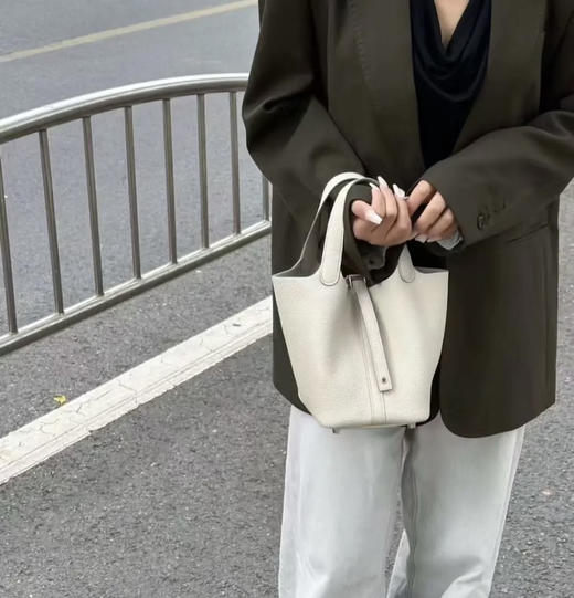 爱马仕 奶昔白 togo皮  菜篮子18 手提包 商品图2