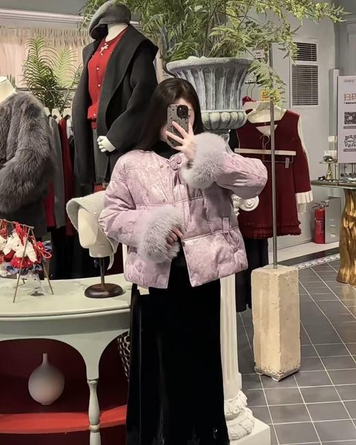 【门店同款】ENJOY冬季“烟火漫春”紫檀云深中式羽绒外套 169643571 商品图1