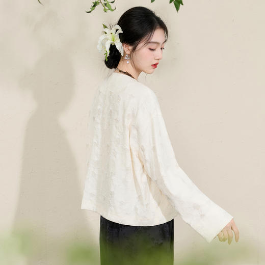 三彩【落花微雨】2026春季新款新中式提花外套圆领开衫宽松C 商品图3