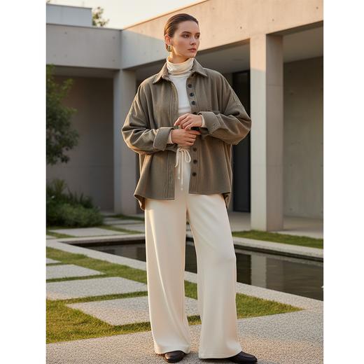 Famecoco范可儿文艺休闲落肩条绒衬衫宽松短款加厚上衣FAD8BH103 商品图3