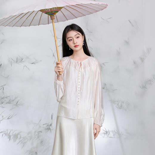 三彩【清风明月】2026春季新款新中式醋酸小衫系带宽松上衣C 商品图1